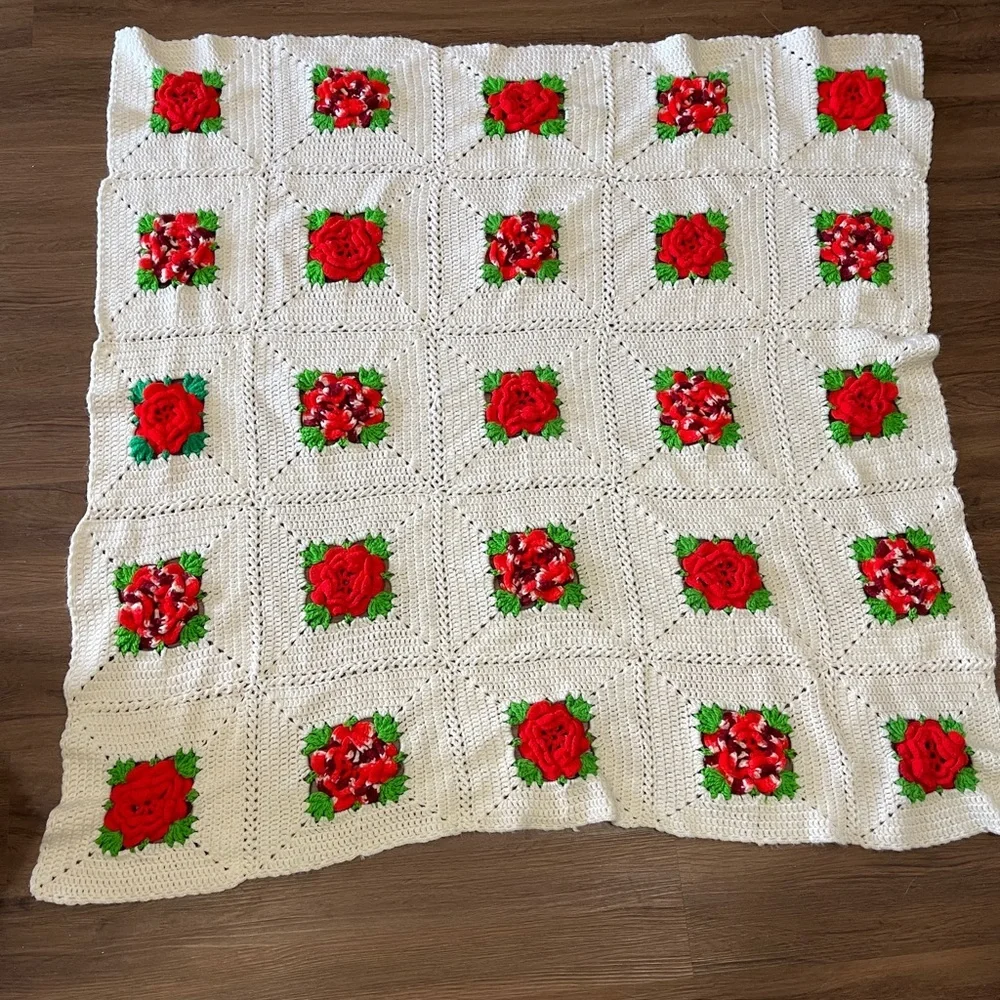 Crocheted Afghan Throw Blanket 3D Red Roses Granny Squares 51” X 52”